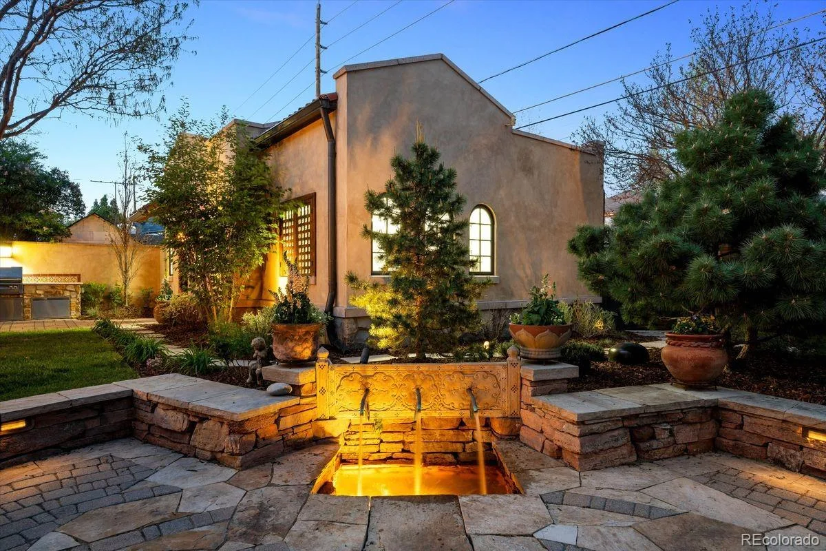 2550 S Columbine Street Denver CO 80210 MLS #REC4993614 07142026180341 1200 49