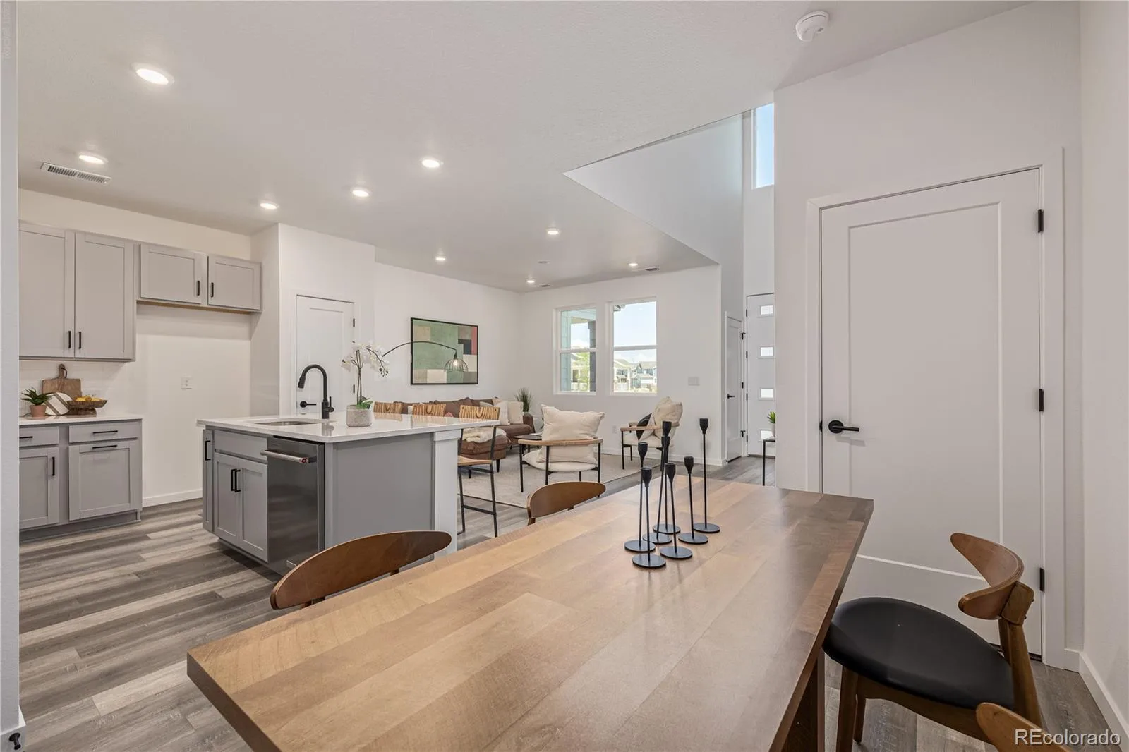 5688 N Killarney Court Aurora CO 80019 | MLS #REC4995076 07302026213622 1600 12