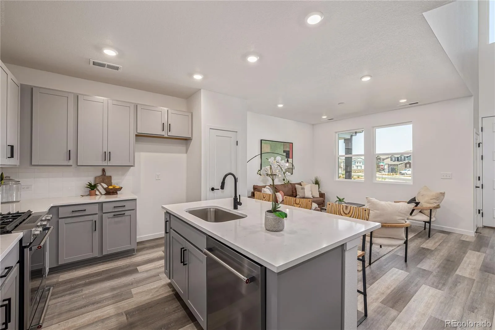 5688 N Killarney Court Aurora CO 80019 | MLS #REC4995076 07302026213622 1600 13