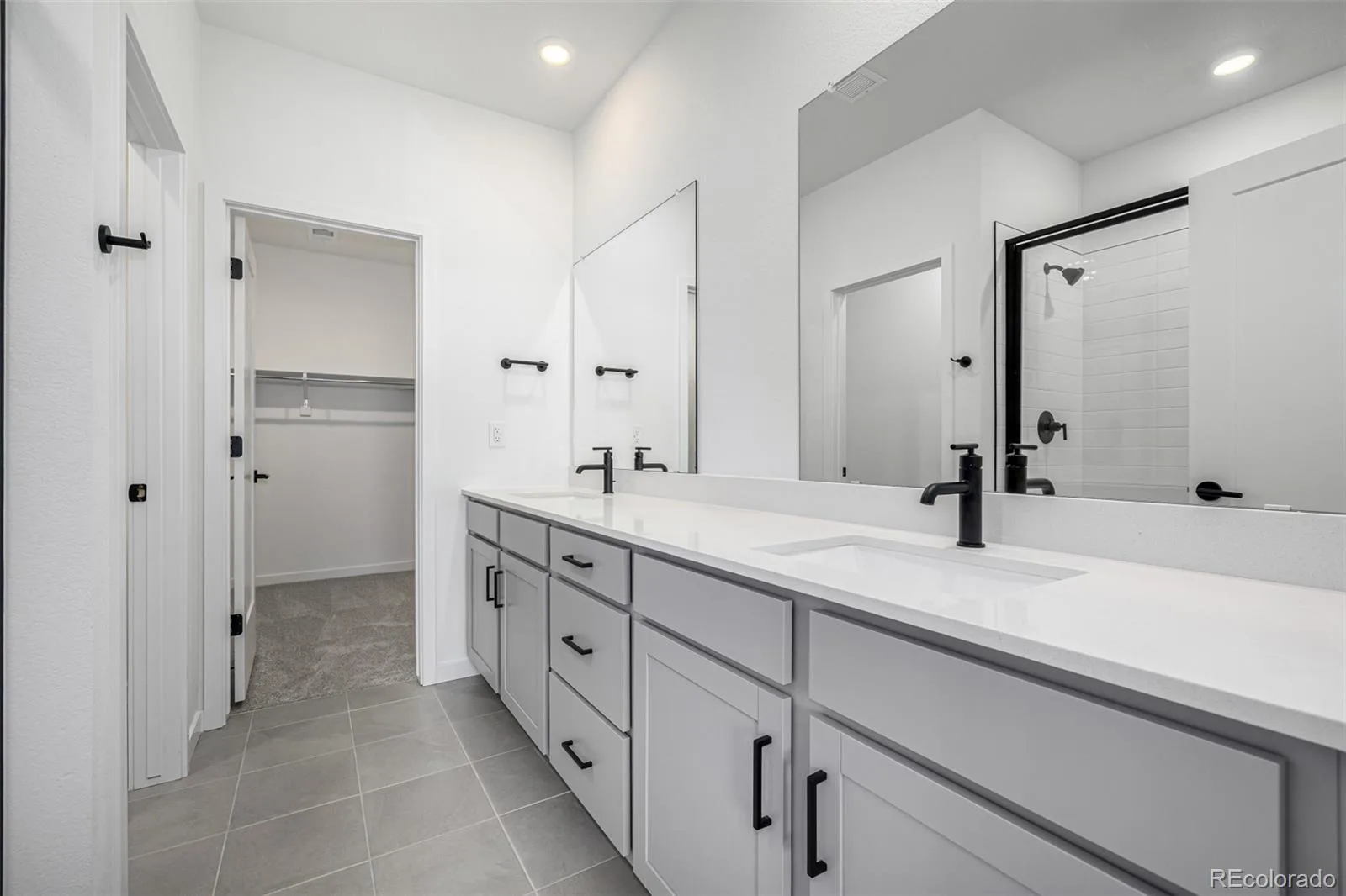 5688 N Killarney Court Aurora CO 80019 | MLS #REC4995076 07302026213622 1600 33