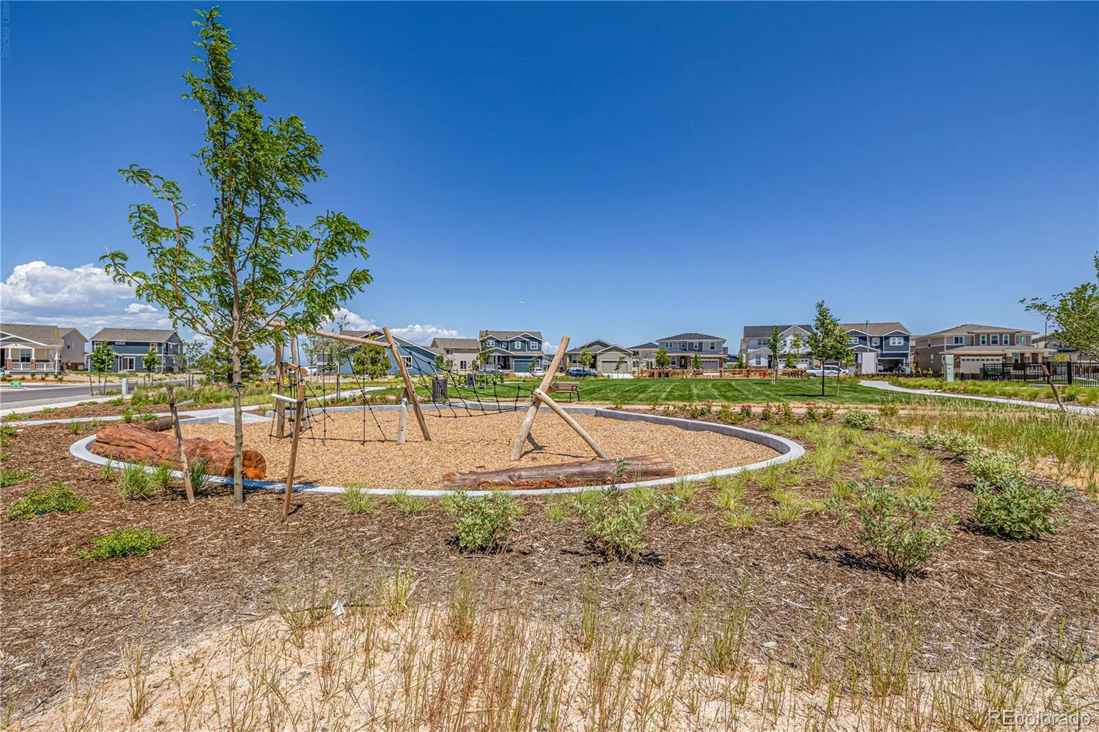 5688 N Killarney Court Aurora CO 80019 | MLS #REC4995076 07302026213622 1600 41