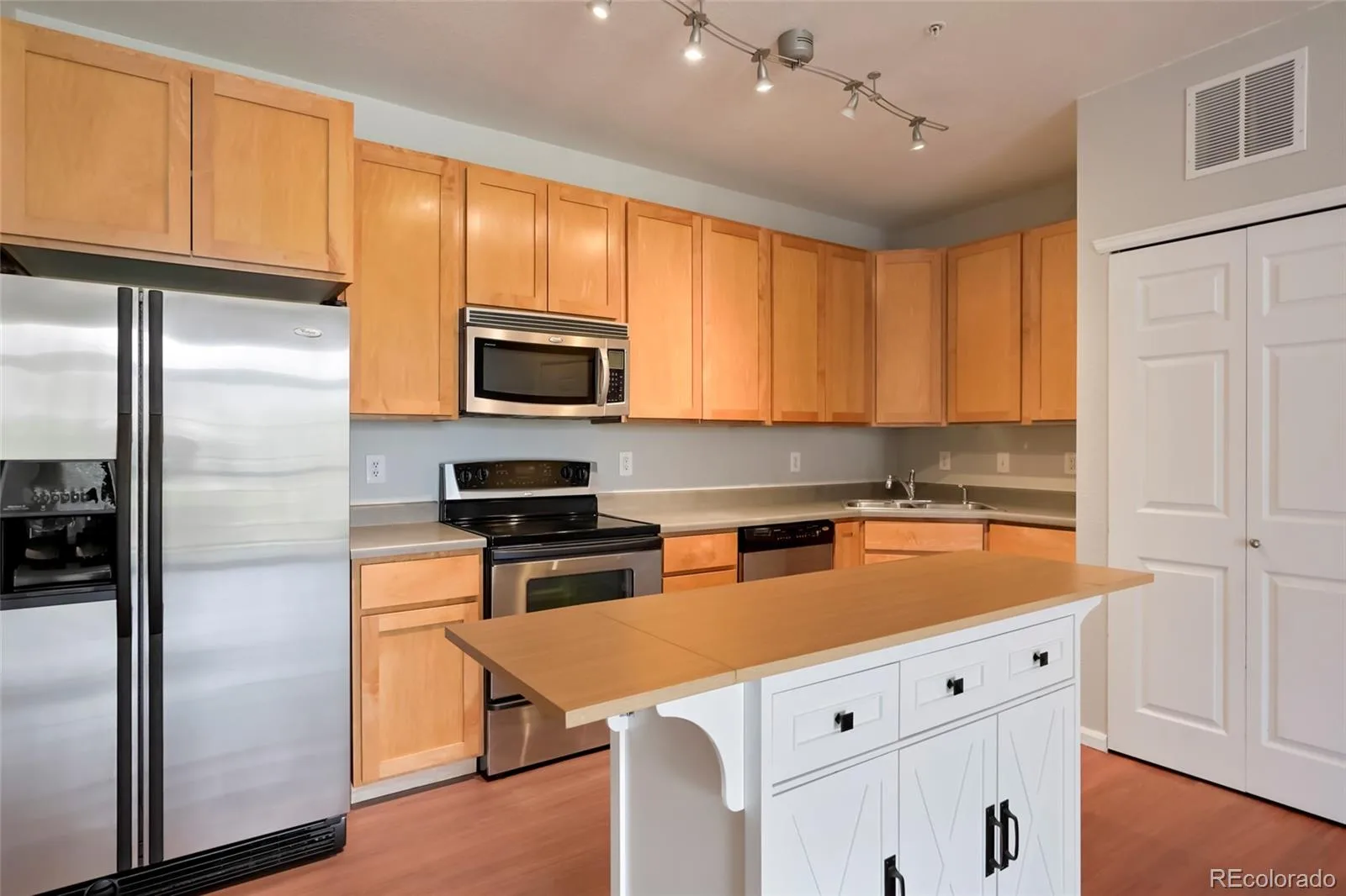 3852 S Dallas Street #8-205 Aurora CO 80014 MLS #REC4996416 06262026151533 1600 7