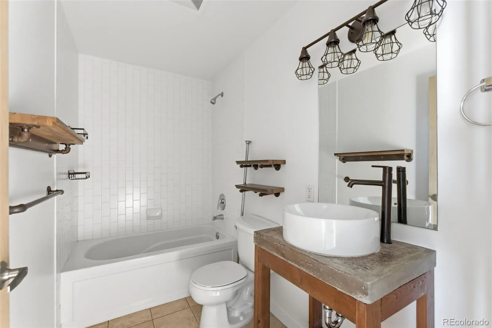 04012026151038 1600 13