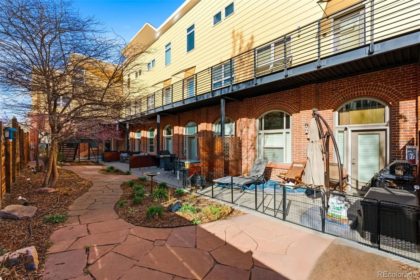 04012026151038 1600 22