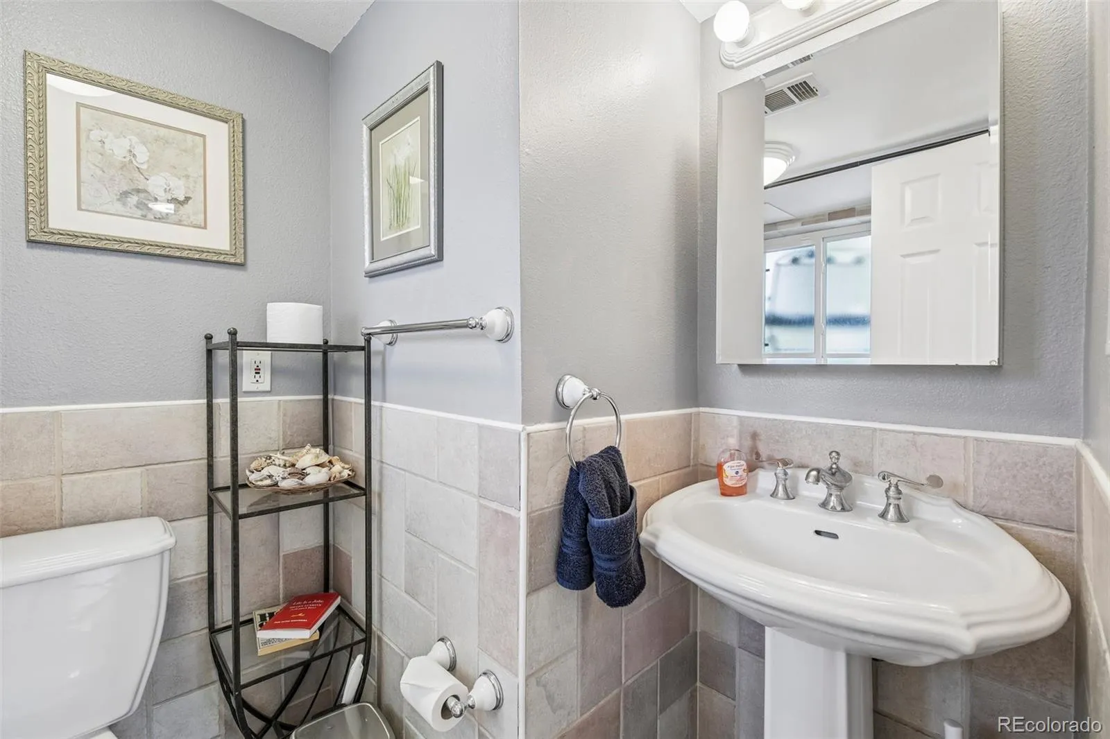 141 Zephyr Street Lakewood CO 80226 MLS #REC4997672 05182026190013 1600 22
