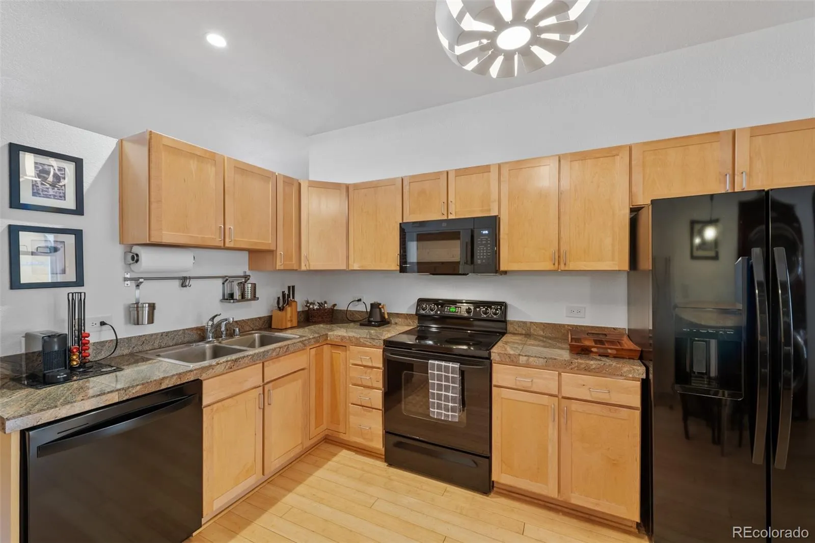 3225 Blake Street #8 Denver CO 80205 MLS #REC5001020 05282026015033 1600 11