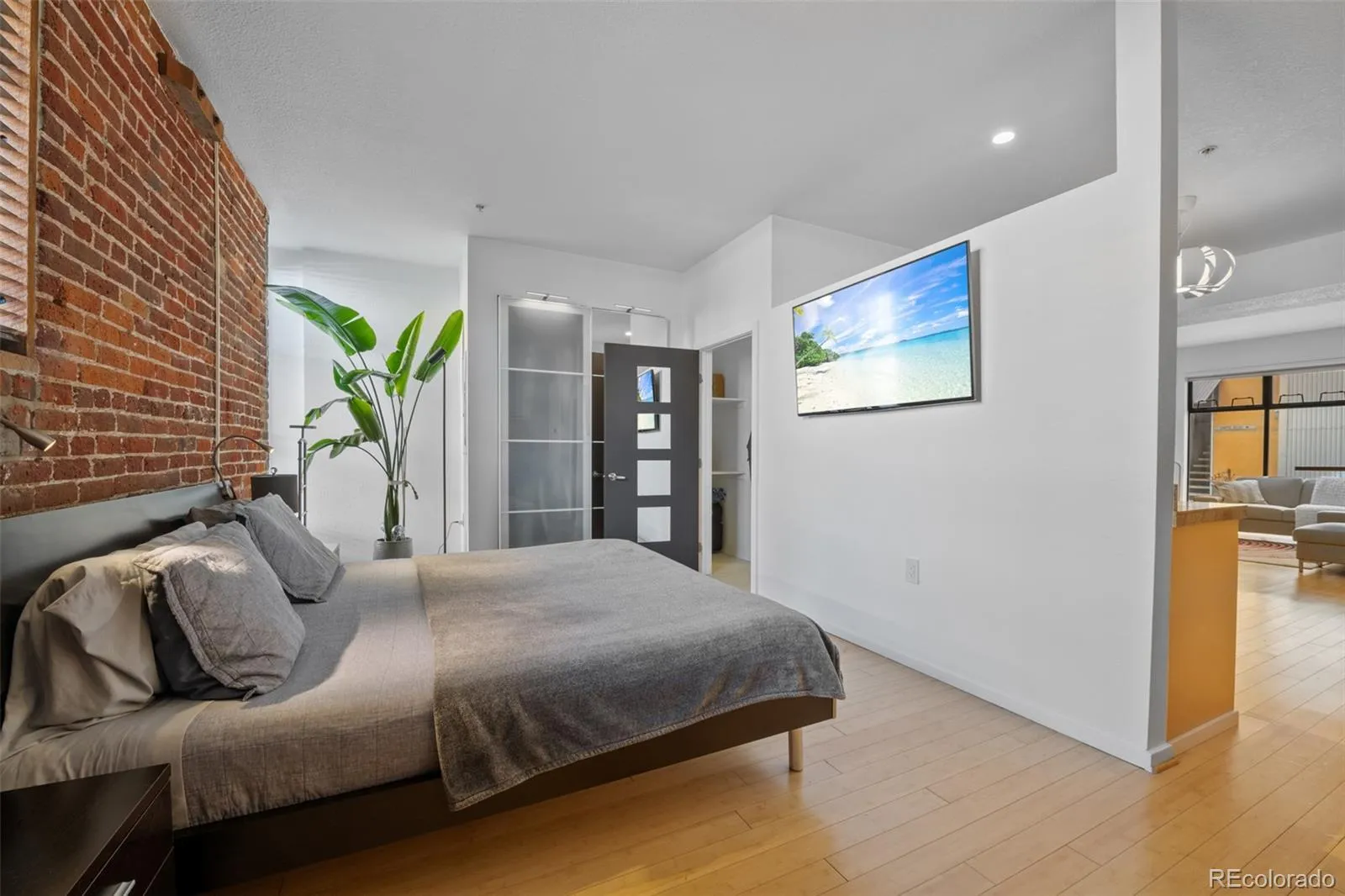 3225 Blake Street #8 Denver CO 80205 MLS #REC5001020 05282026015033 1600 17