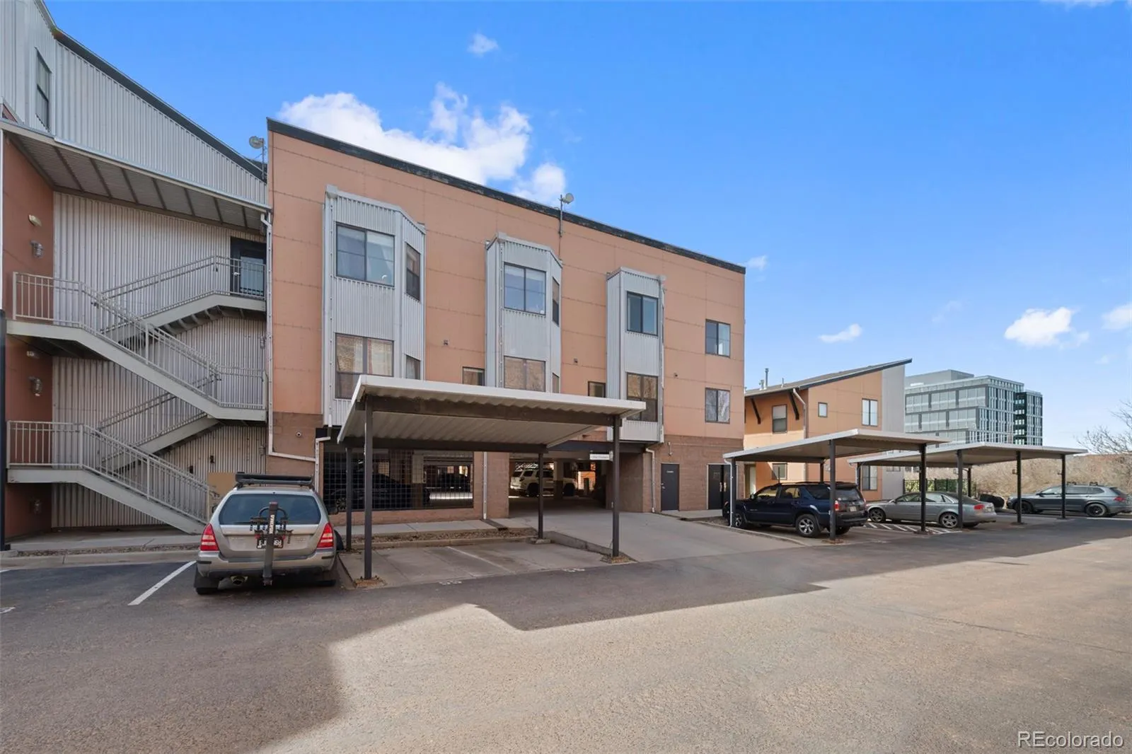 3225 Blake Street #8 Denver CO 80205 MLS #REC5001020 05282026015033 1600 21