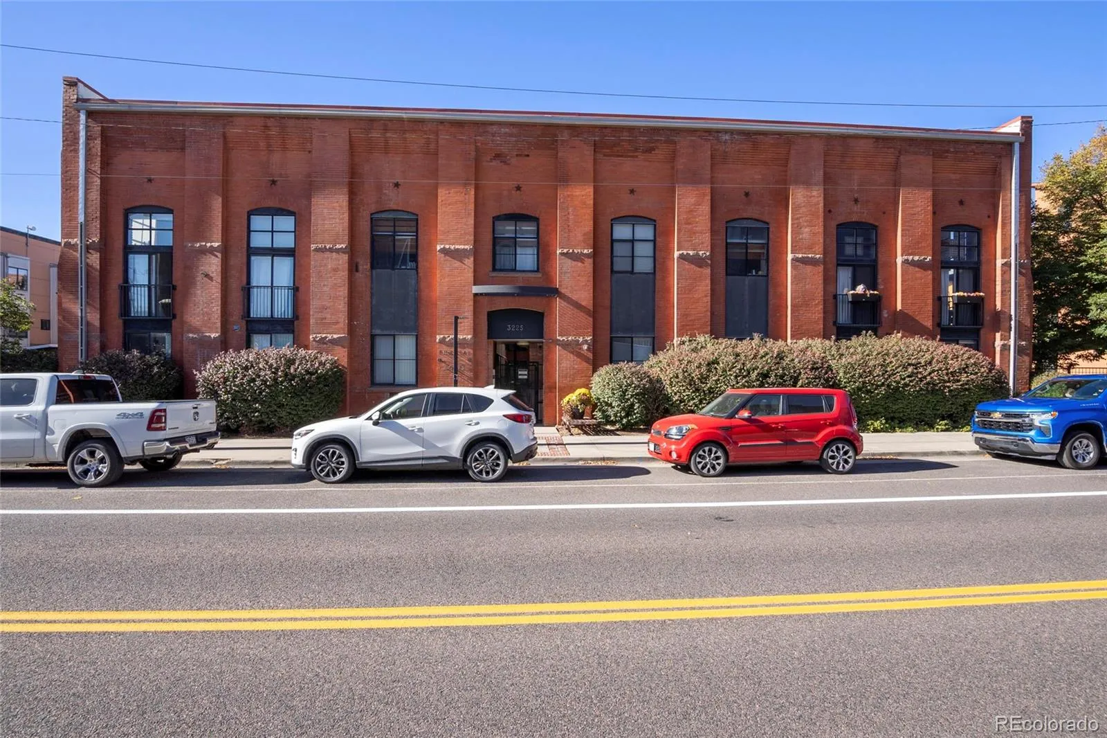 3225 Blake Street #8 Denver CO 80205 MLS #REC5001020 05282026015033 1600 25