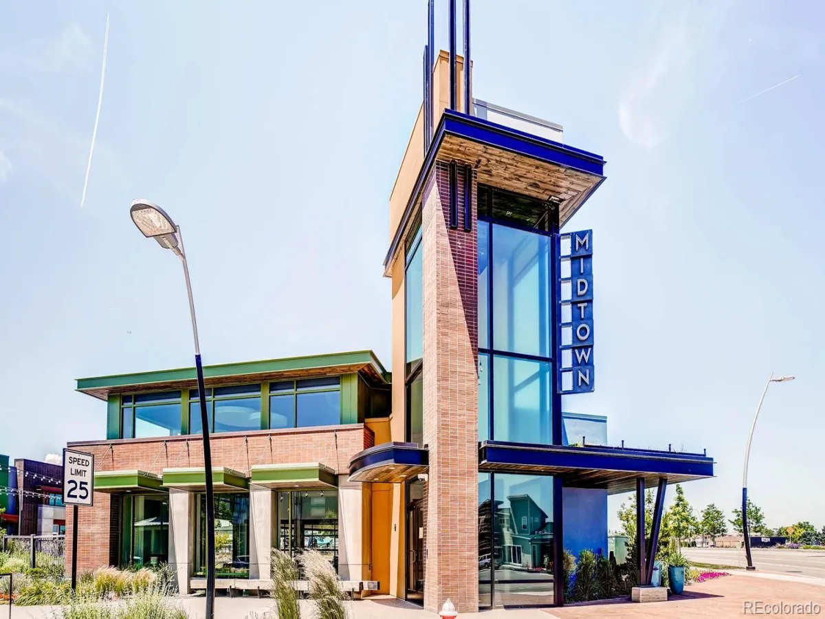 6638 Zuni Street Denver CO 80221 MLS #REC5002657 07042026043310 1200 49