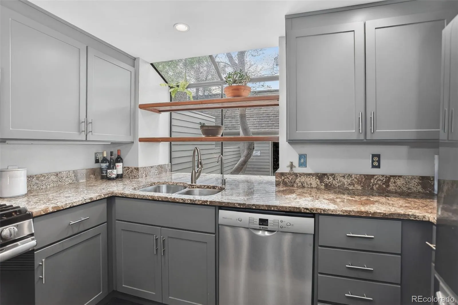 04152026231035 1600 16