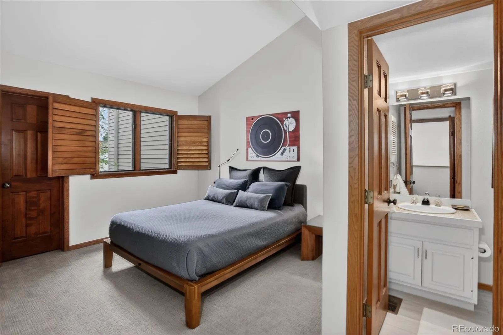 04152026231035 1600 30