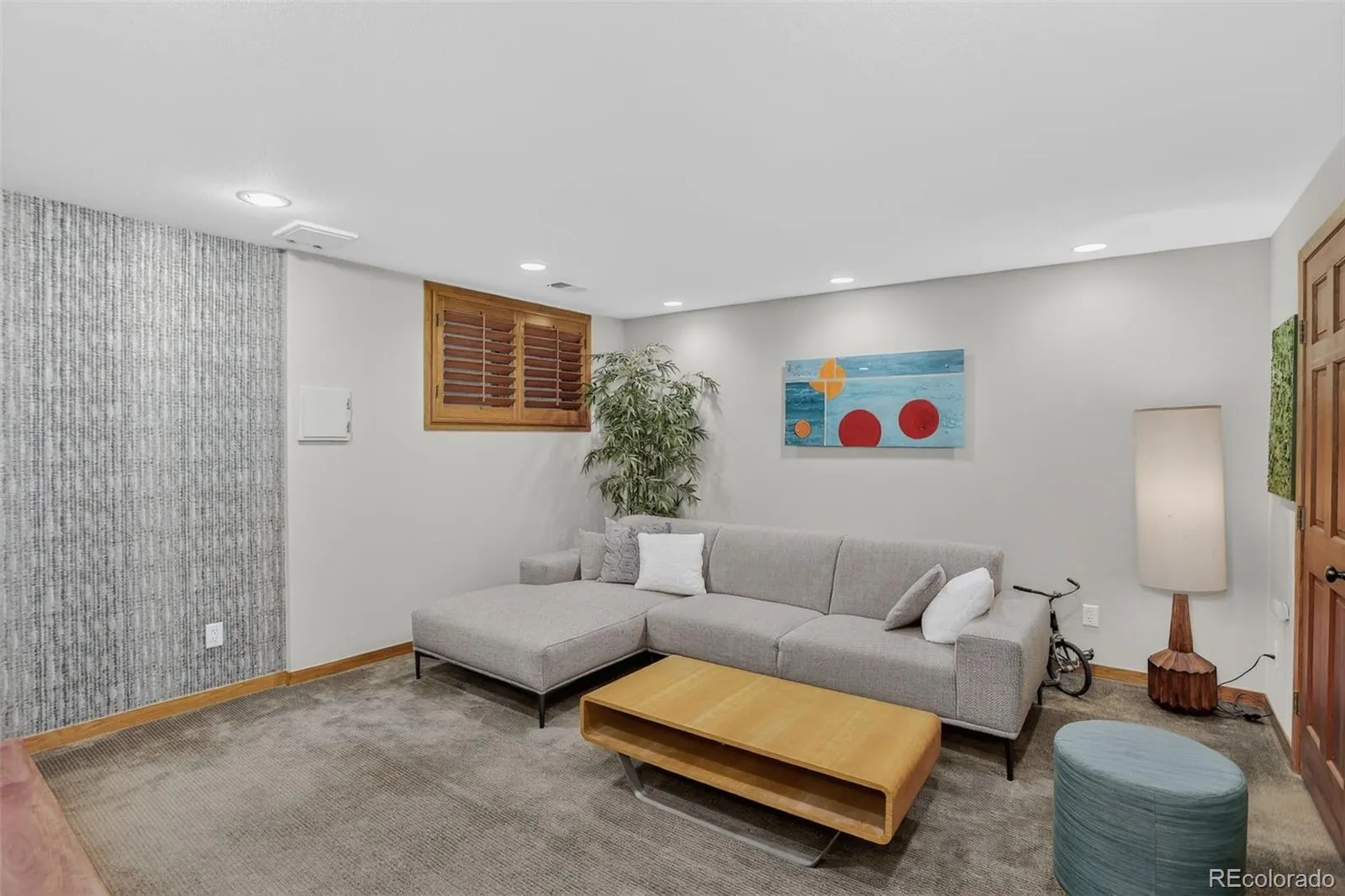 04152026231035 1600 34