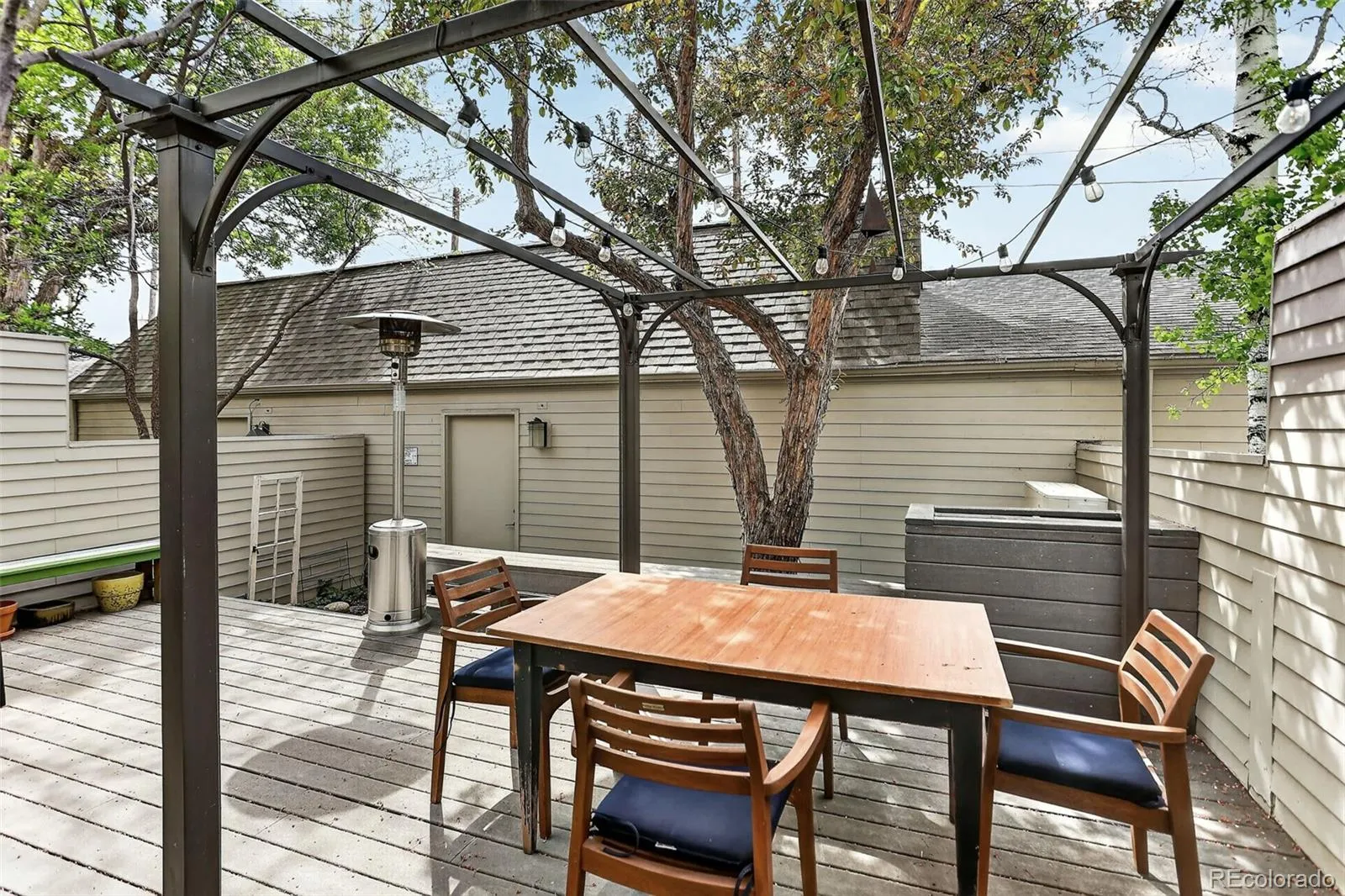 04152026231035 1600 38