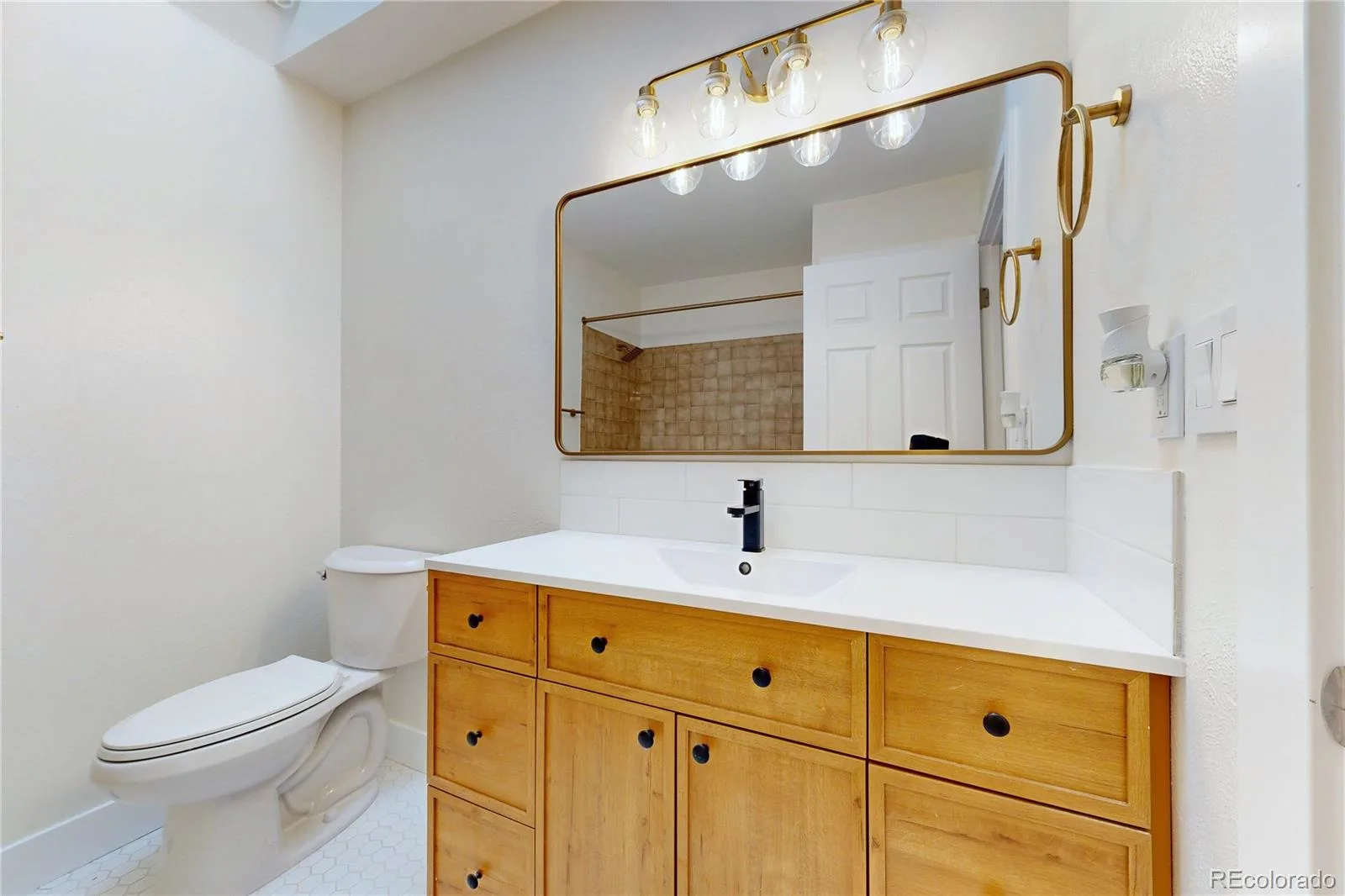 6675 W Exposition Avenue Lakewood CO 80226 | MLS #REC5004726 10102026010713 1600 28