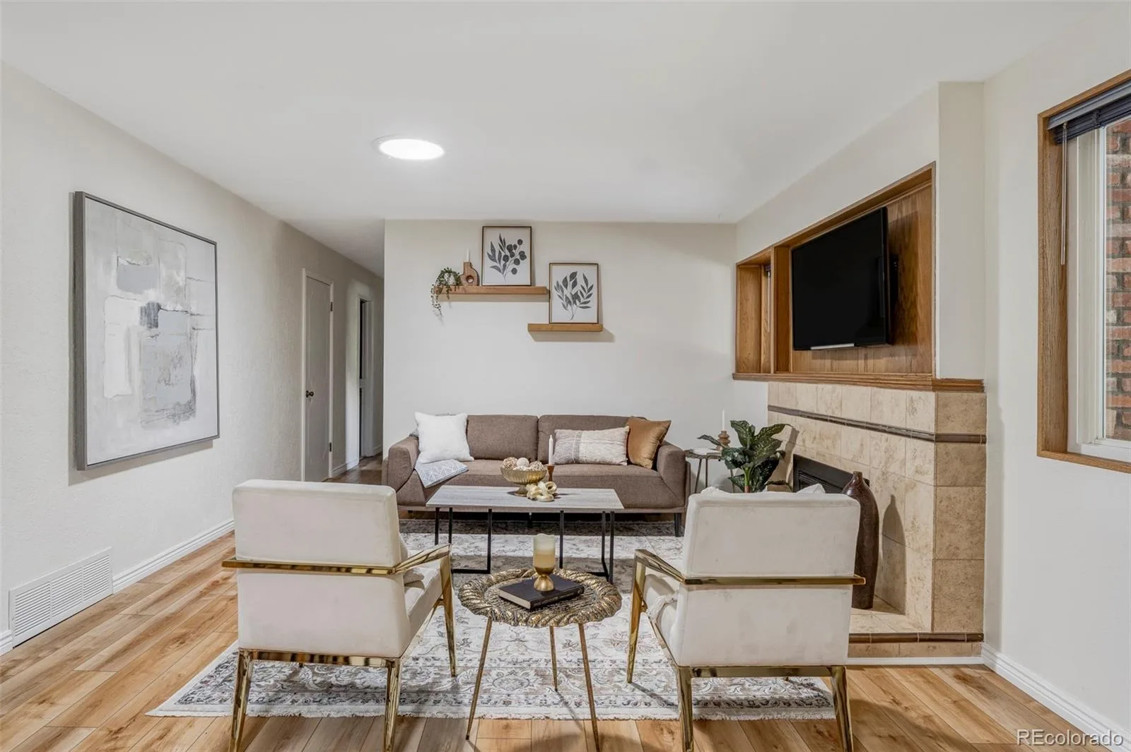 2005 W Davies Avenue Littleton CO 80120 | MLS #REC5004906 08212026031034 1600 10
