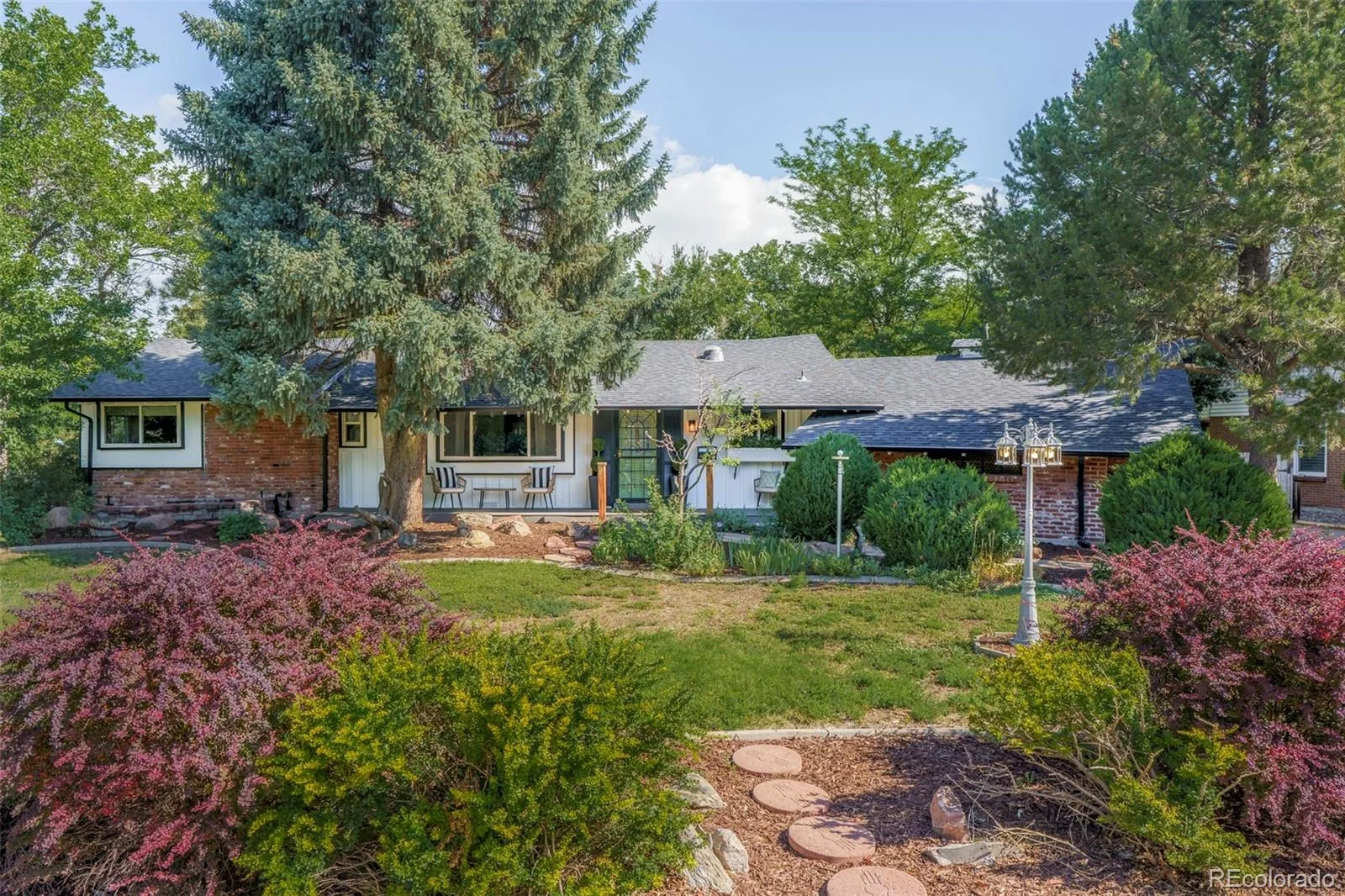 2005 W Davies Avenue Littleton CO 80120 | MLS #REC5004906 08212026031034 1600 2