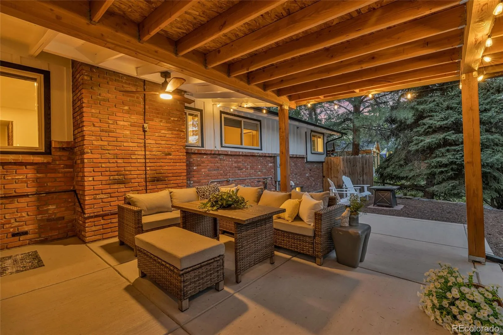 2005 W Davies Avenue Littleton CO 80120 | MLS #REC5004906 08212026031034 1600 32