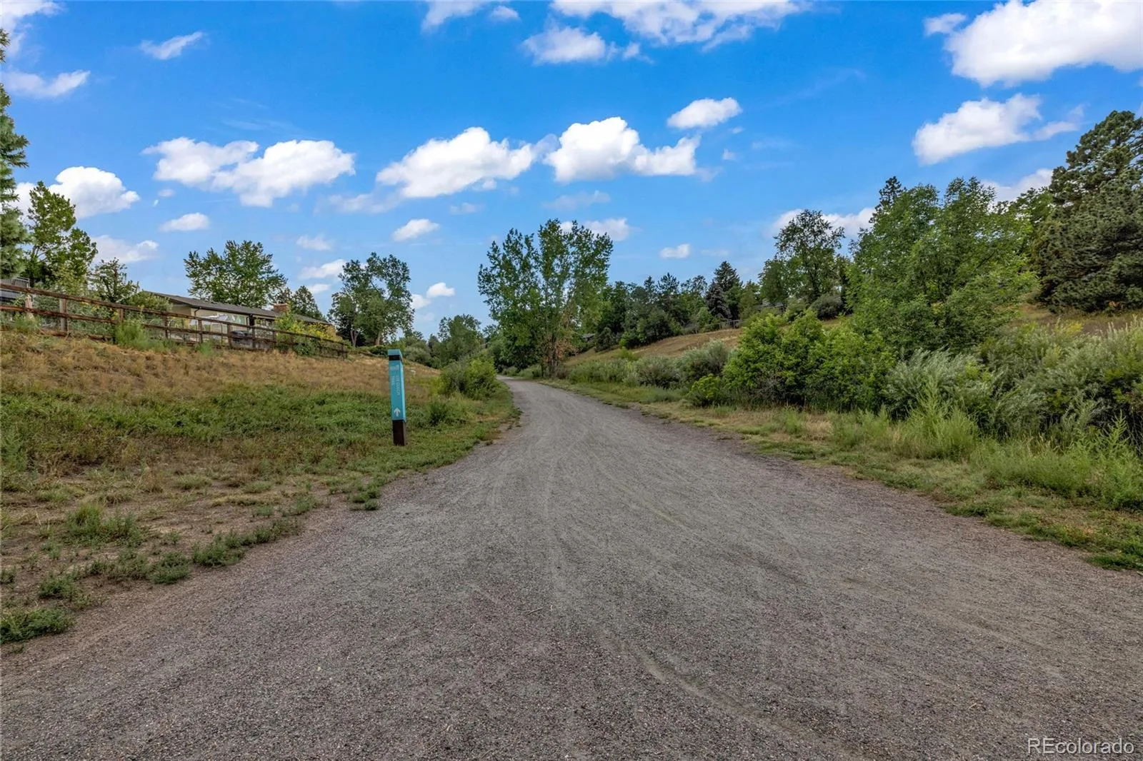 2005 W Davies Avenue Littleton CO 80120 | MLS #REC5004906 08212026031034 1600 42