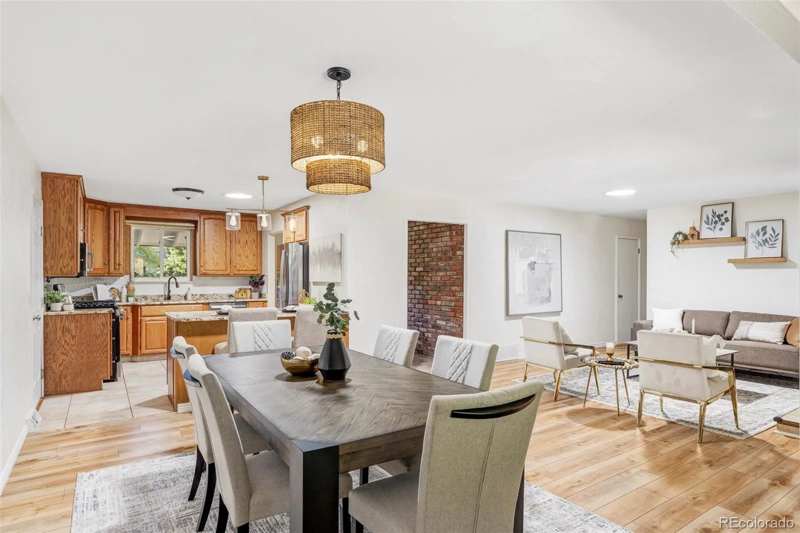 2005 W Davies Avenue Littleton CO 80120 | MLS #REC5004906 08212026031034 1600 5