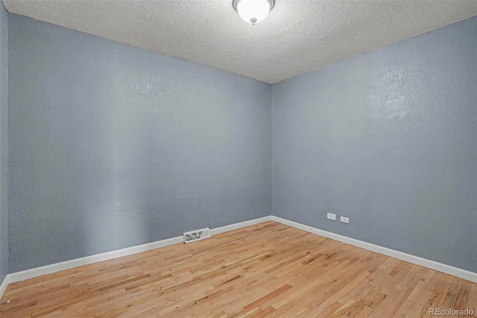 1865 W Dixie Place Denver CO 80221 | MLS #REC5006246 08292026175338 1600 15