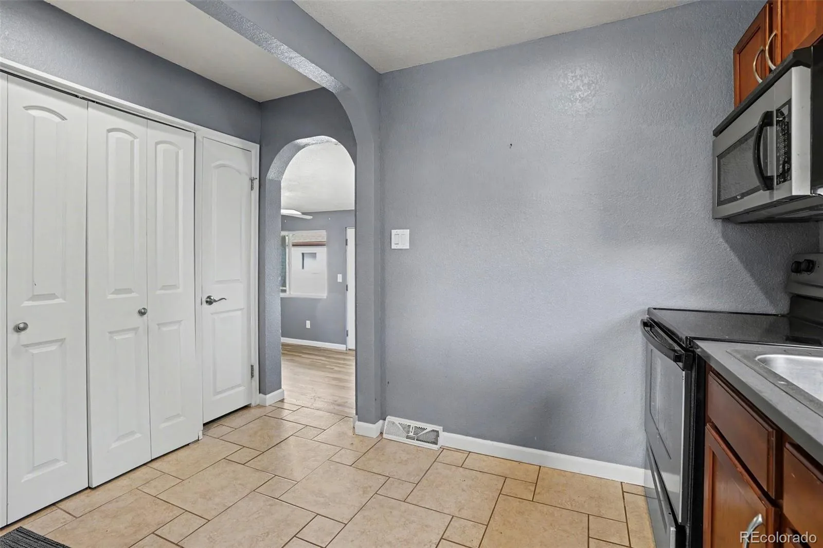 1865 W Dixie Place Denver CO 80221 | MLS #REC5006246 08292026175338 1600 8