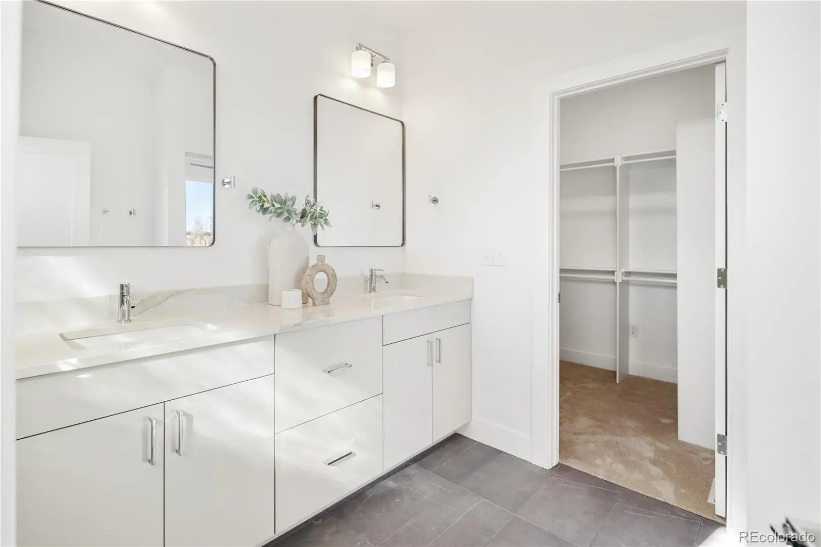 03032026221044 1600 35