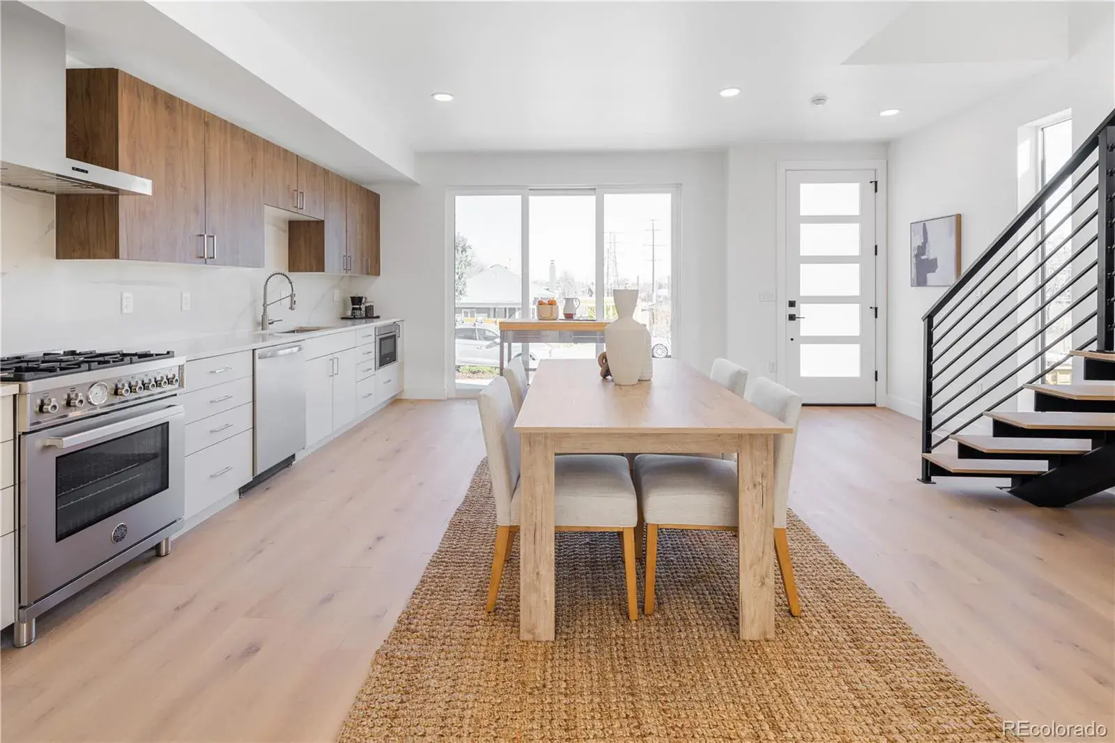 03032026221044 1600 7