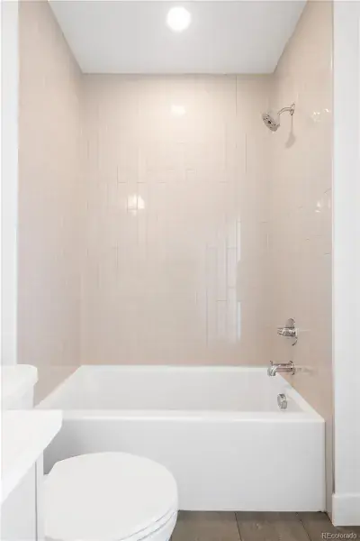 03032026221044 800 18