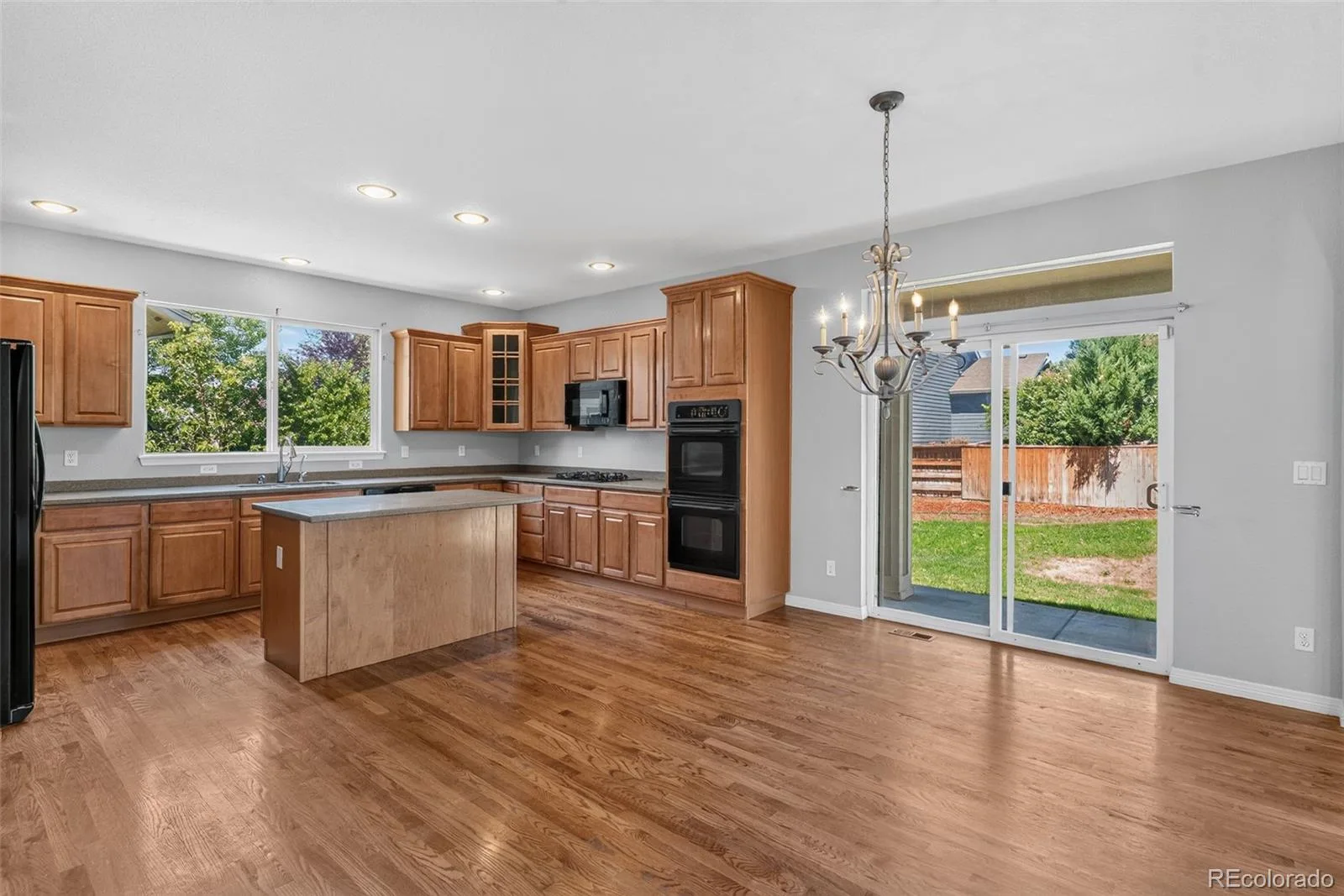 17463 E 98th Way Commerce City CO 80022 | MLS #REC5007359 08062026140839 1600 10