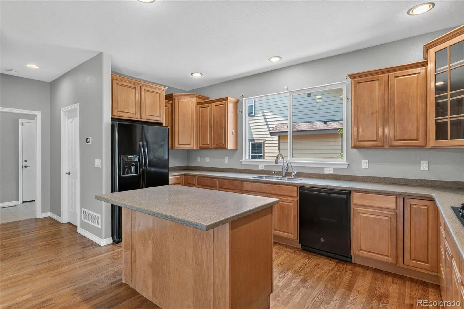 17463 E 98th Way Commerce City CO 80022 | MLS #REC5007359 08062026140839 1600 15