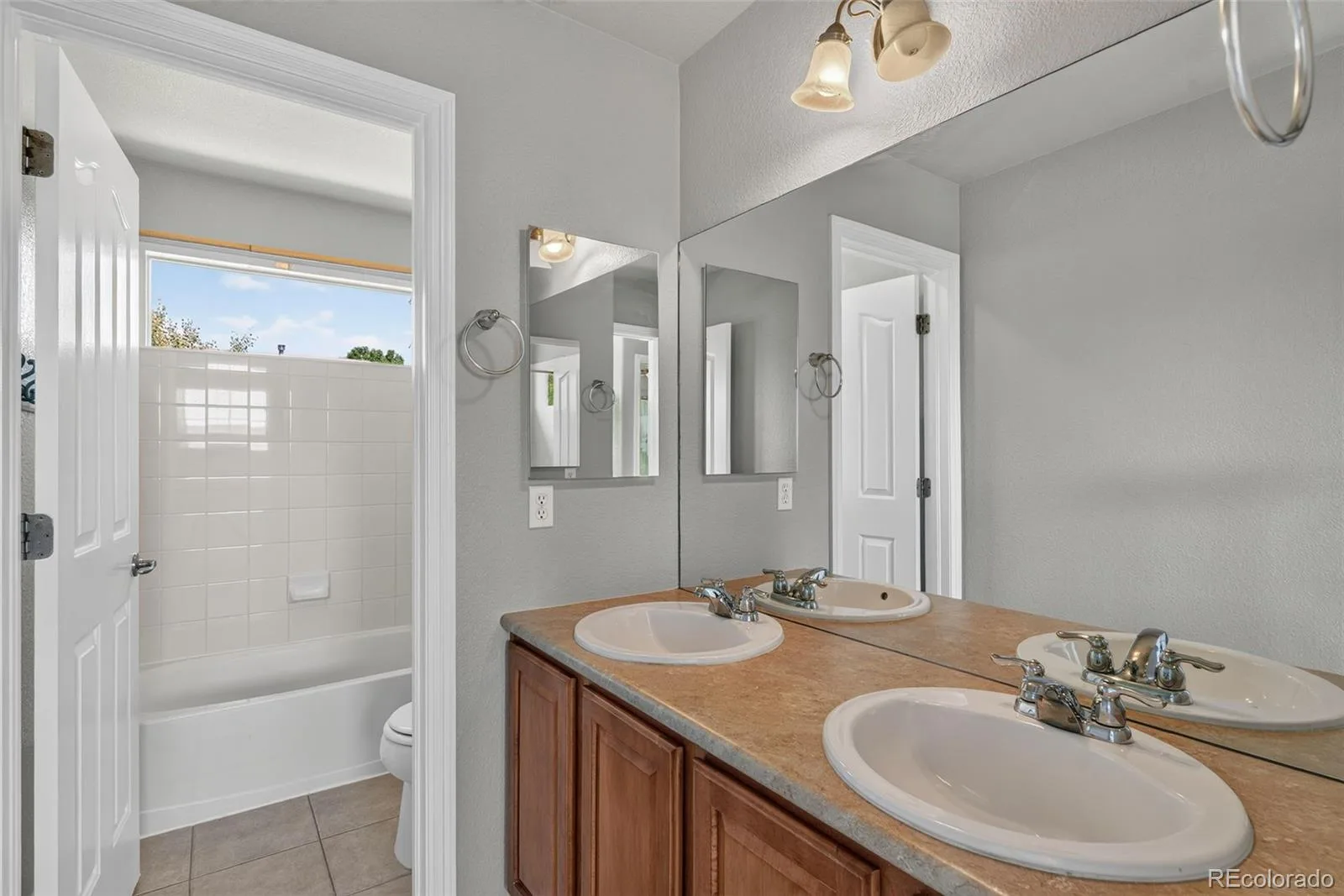 17463 E 98th Way Commerce City CO 80022 | MLS #REC5007359 08062026140839 1600 26