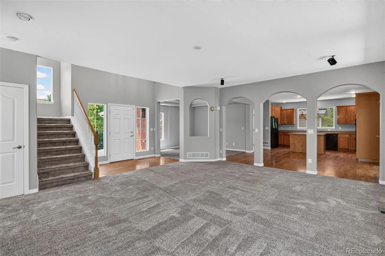 17463 E 98th Way Commerce City CO 80022 | MLS #REC5007359 08062026140839 1600 6