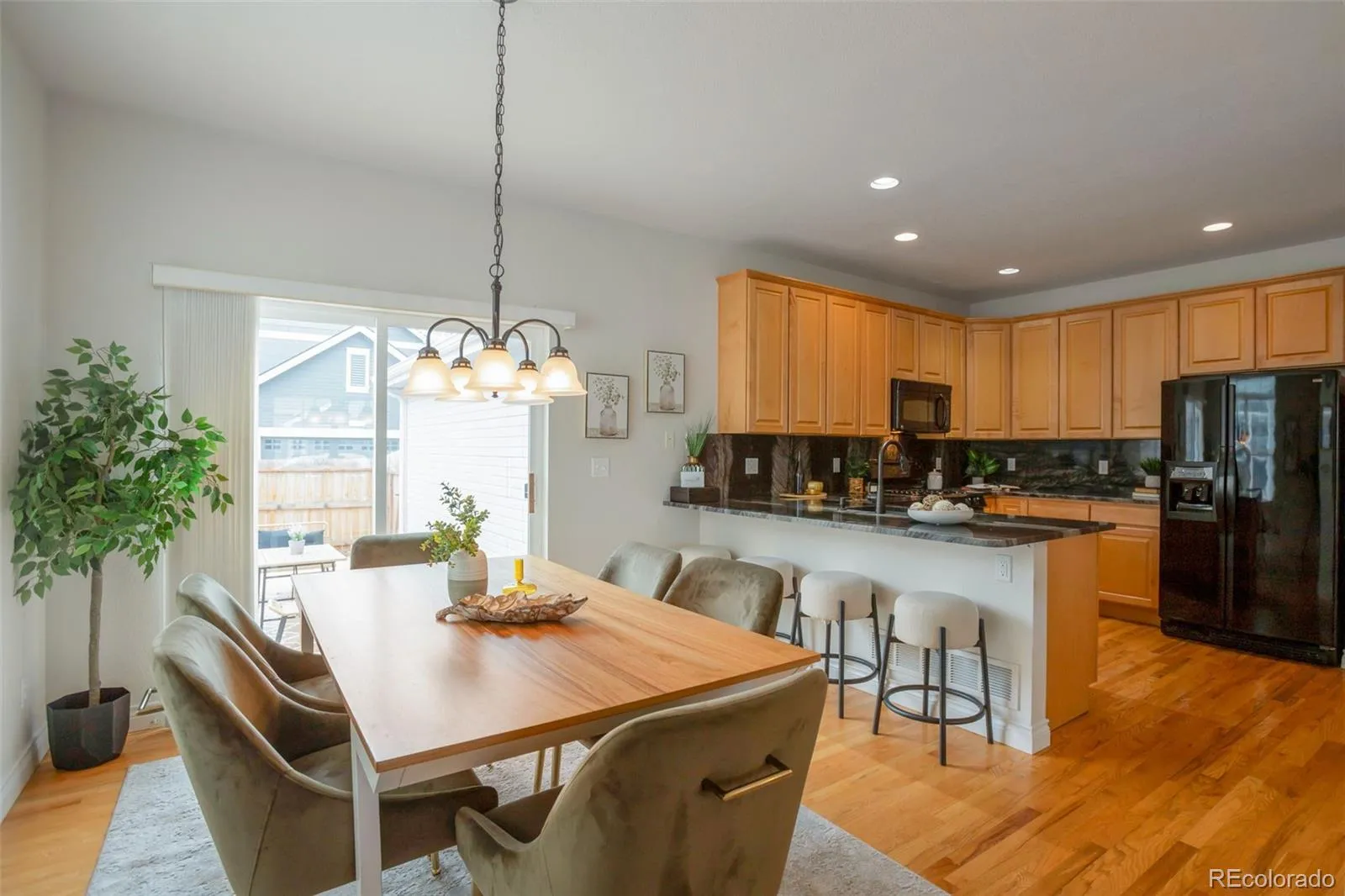 04062026002231 1600 13