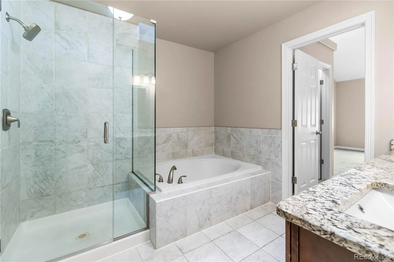 4901 S Ammons Street #9B Littleton CO 80123 MLS #REC5009326 05182026230716 1600 17