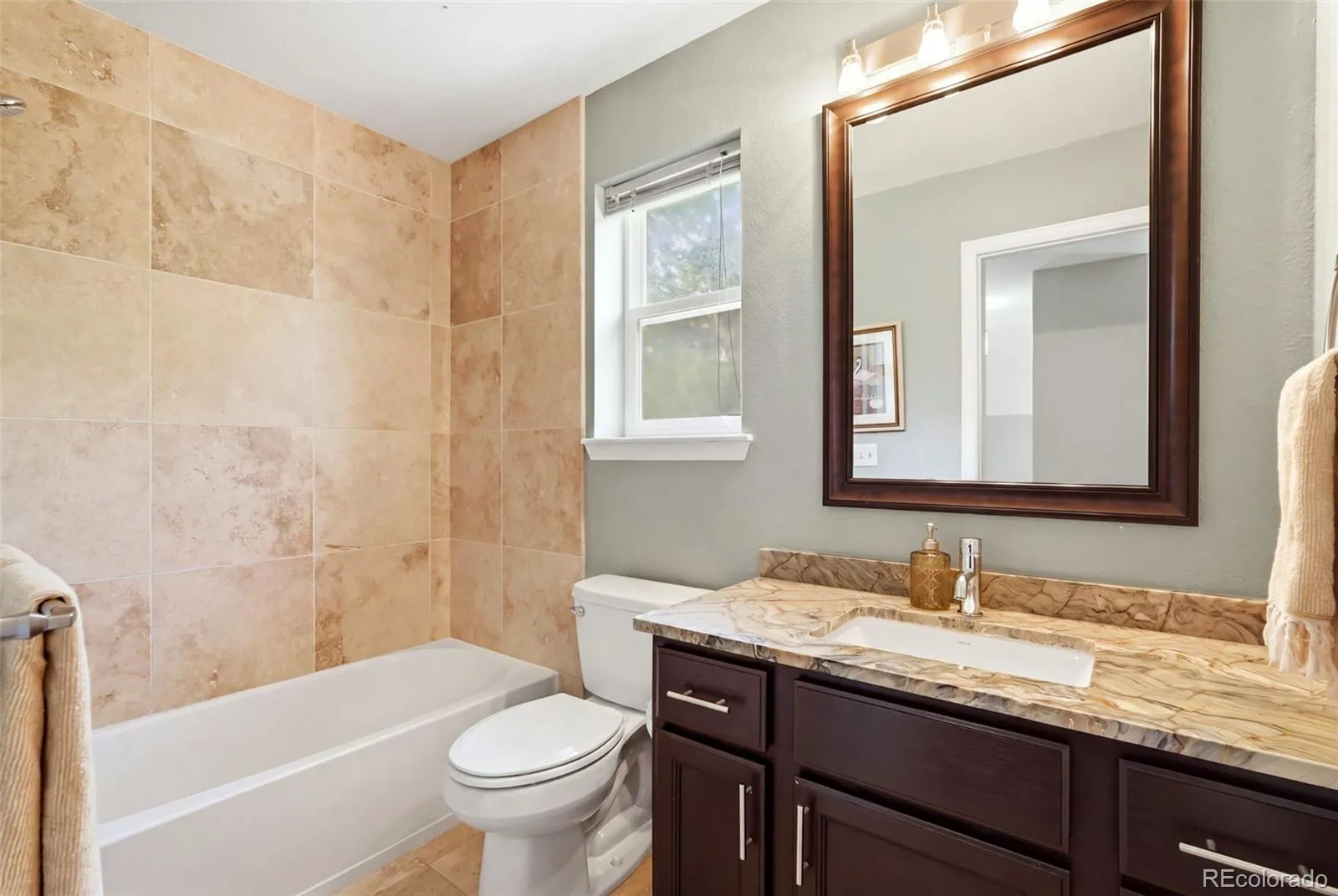 364 Willowick Circle Littleton CO 80129 | MLS #REC5013967 08072026161859 1600 26