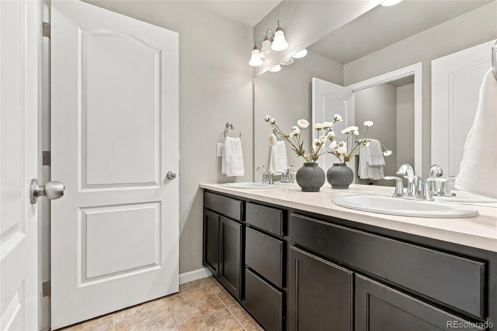 2259 S Orchard Street Lakewood CO 80228 | MLS #REC5015153 09242026070250 1600 20
