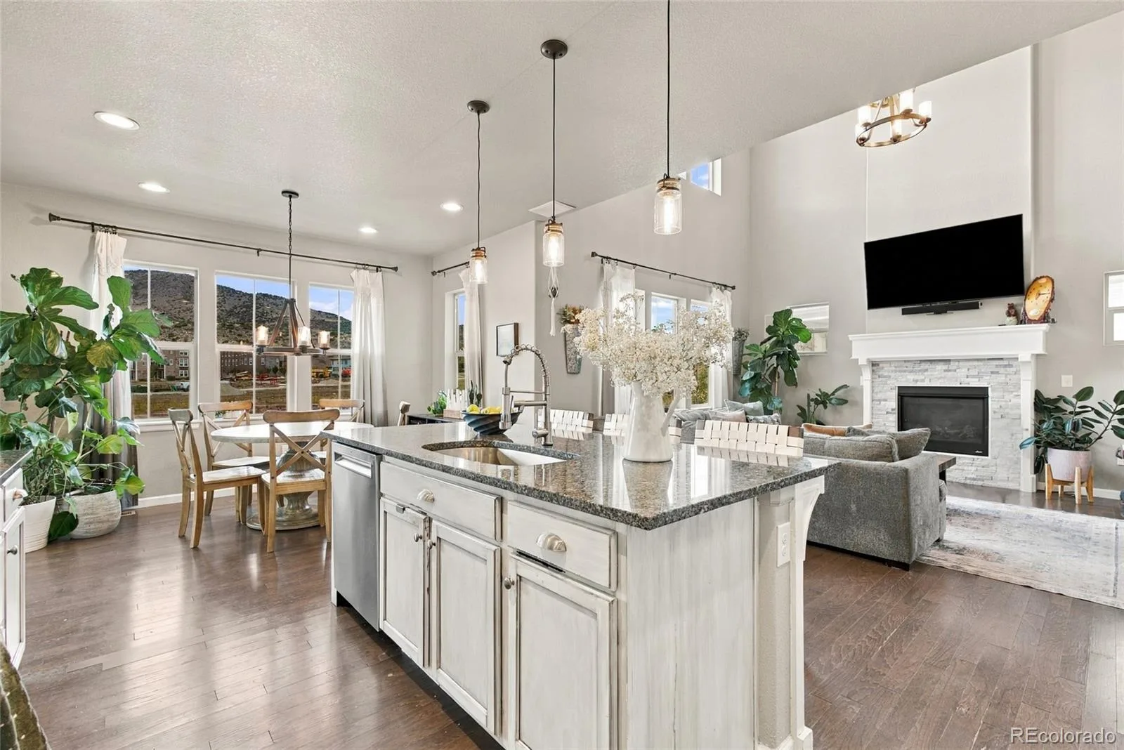 2259 S Orchard Street Lakewood CO 80228 | MLS #REC5015153 09242026070250 1600 4