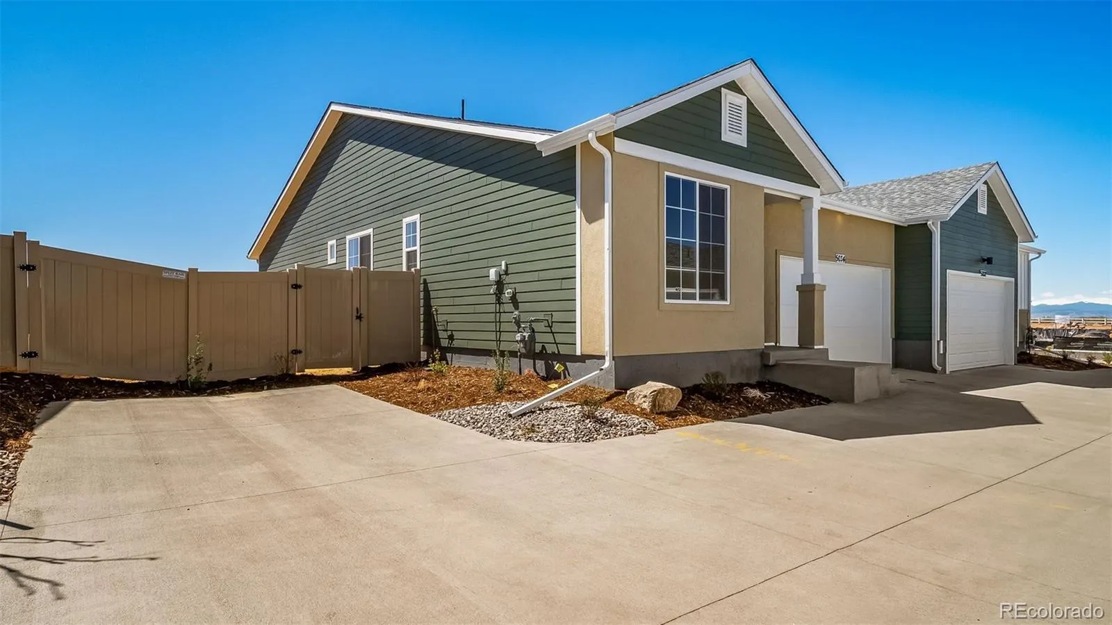 5034 N Tempe Street Aurora CO 80019 MLS #REC5016373 04232026235452 1600 1