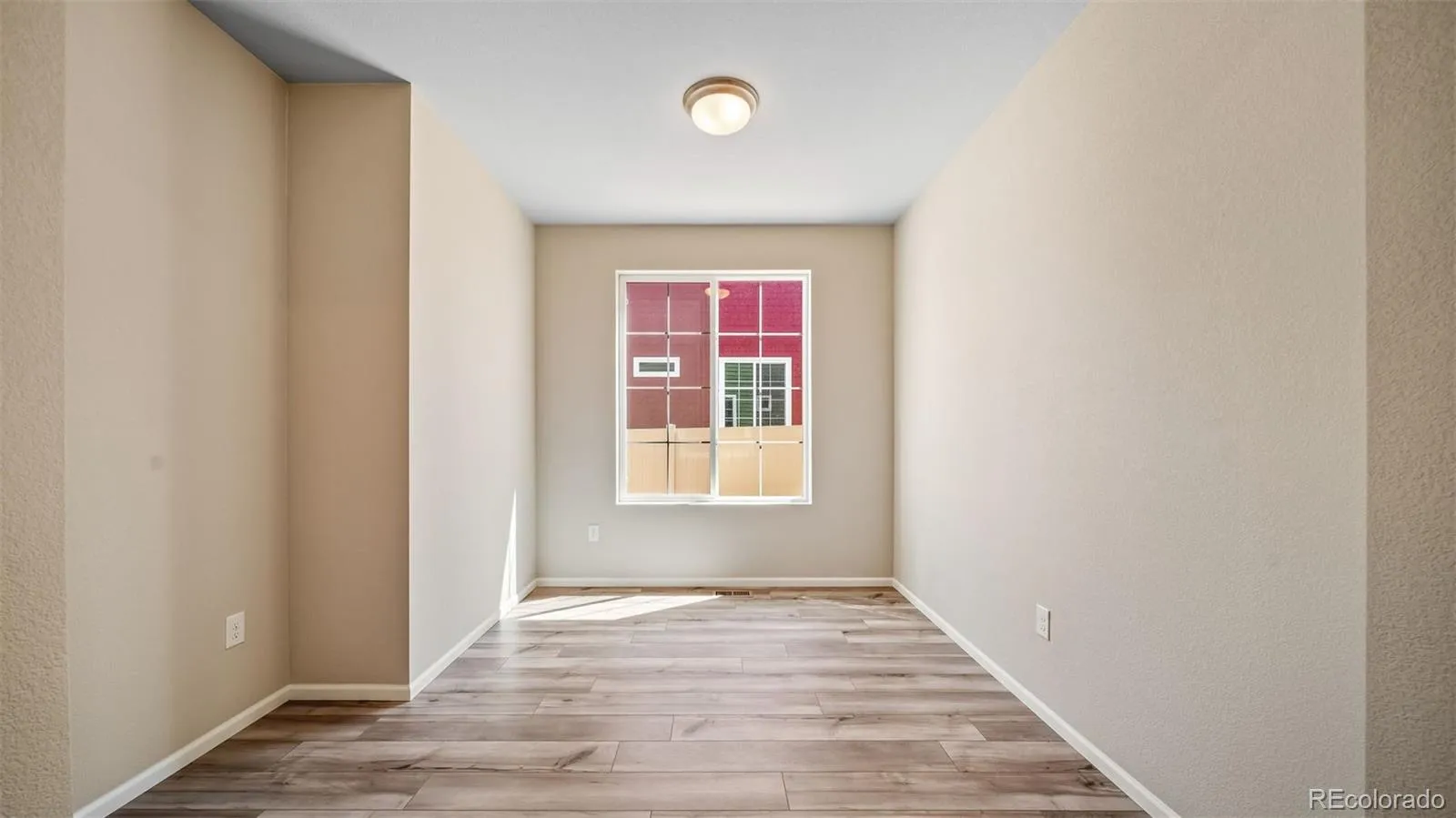 5034 N Tempe Street Aurora CO 80019 MLS #REC5016373 04232026235452 1600 12