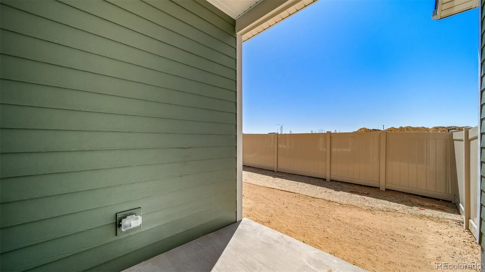 5034 N Tempe Street Aurora CO 80019 MLS #REC5016373 04232026235452 1600 25