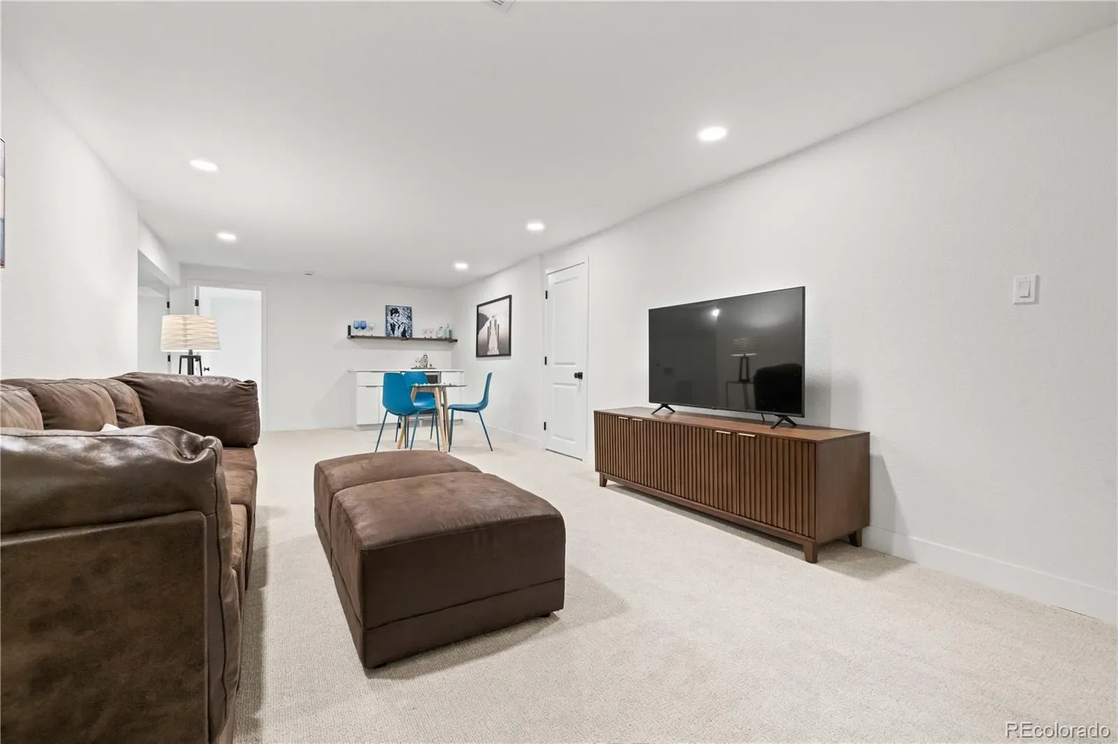 03272026032036 1600 26