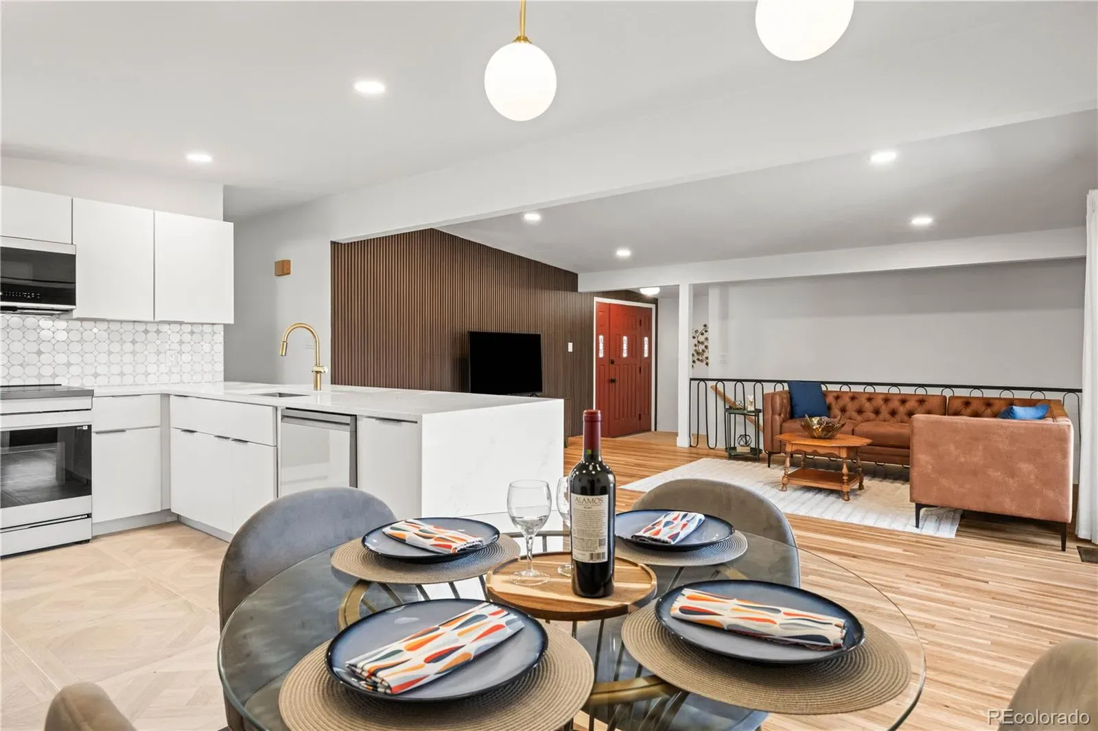 03272026032036 1600 3