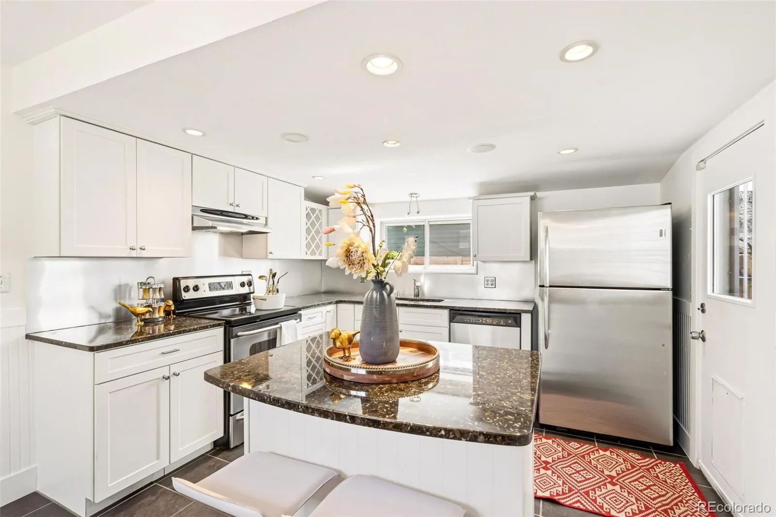 04172026213237 1600 14