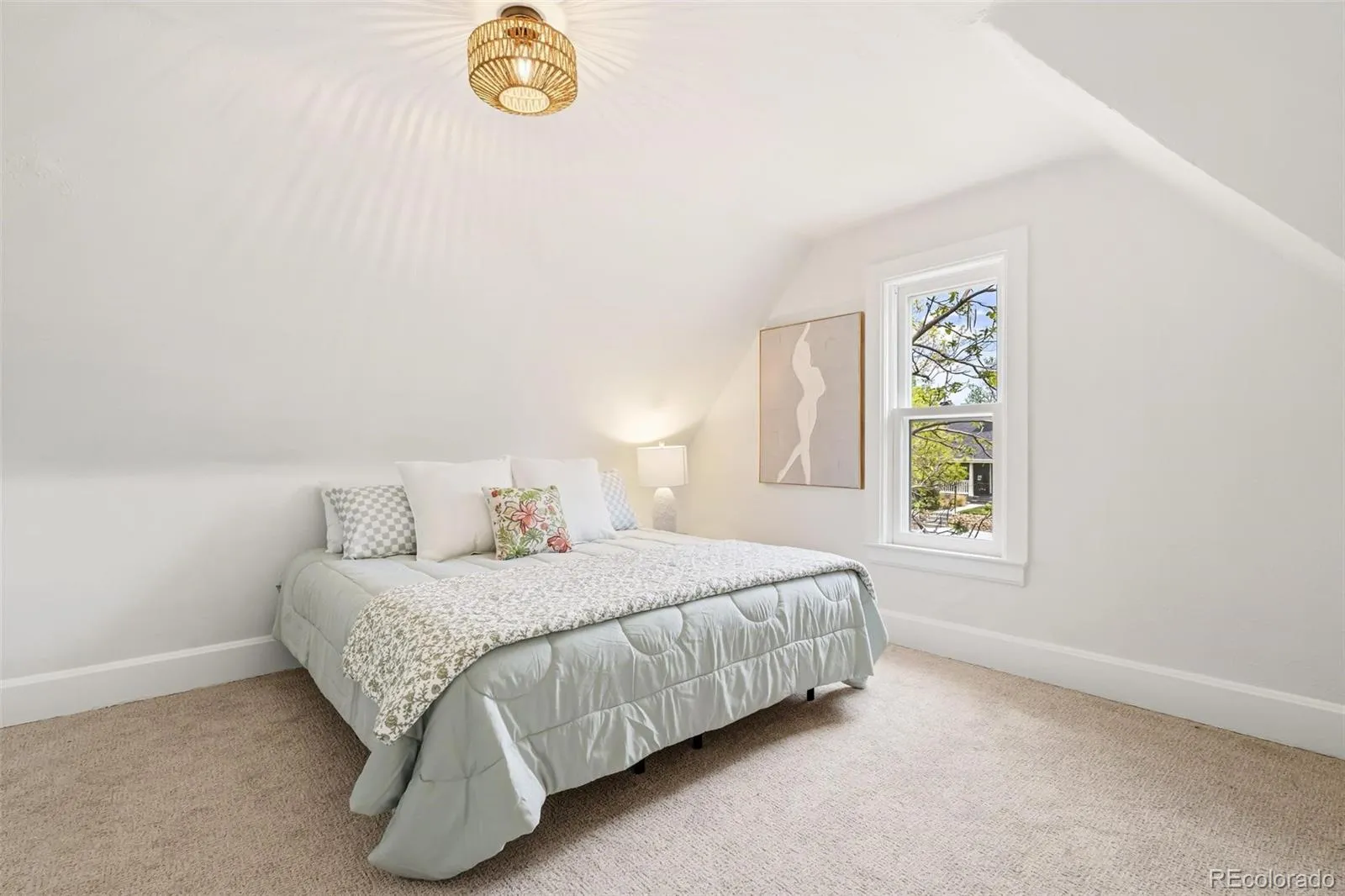 04172026213237 1600 26