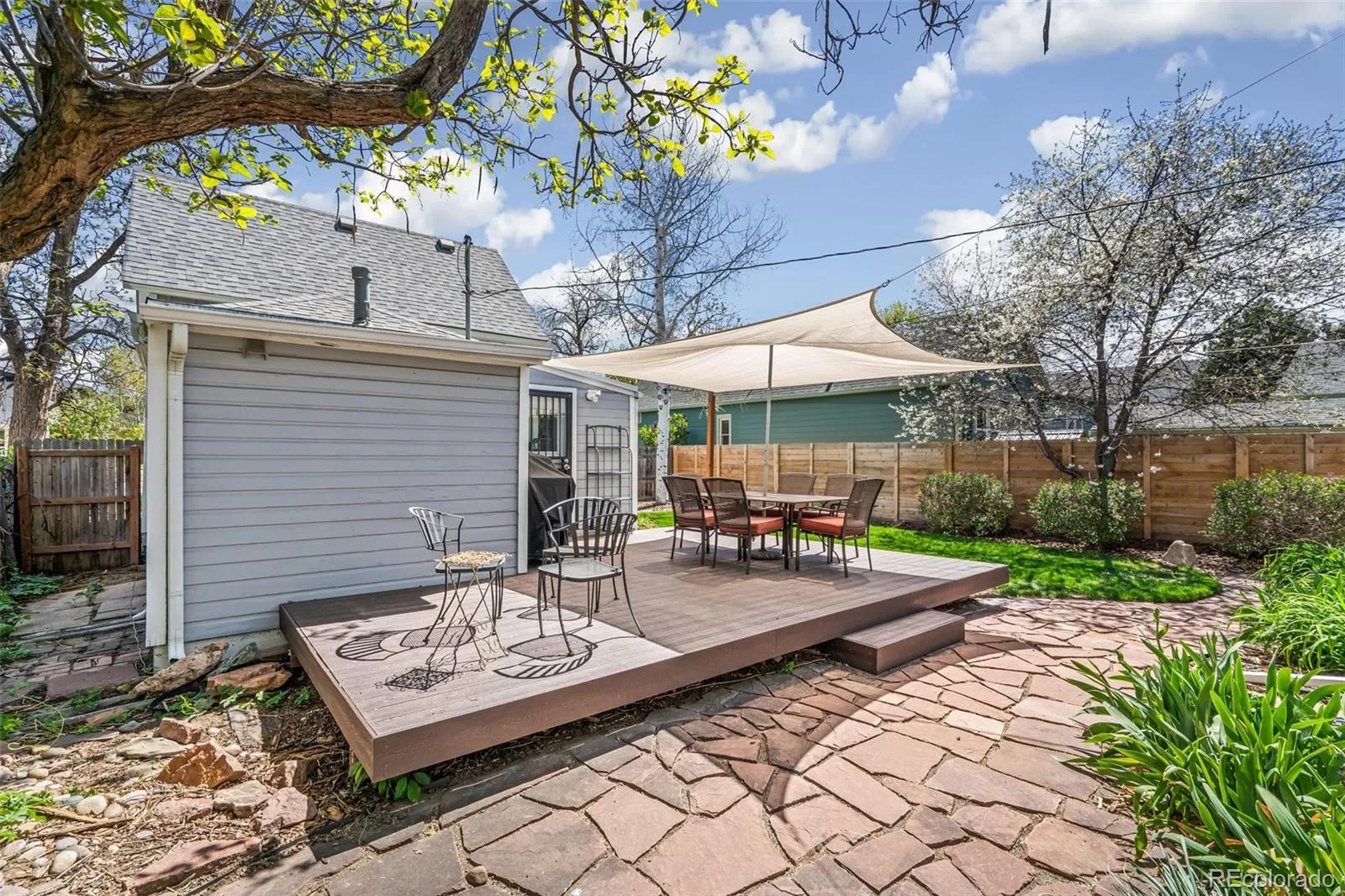 04172026213237 1600 36