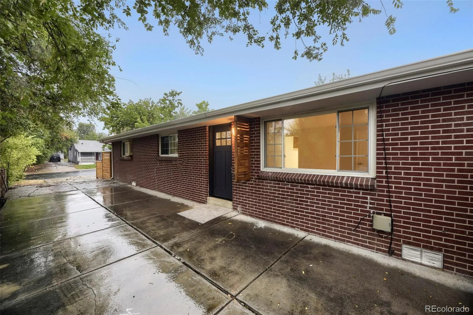 907 Newton Street Denver CO 80204 | MLS #REC5018732 08212026005209 1600 1