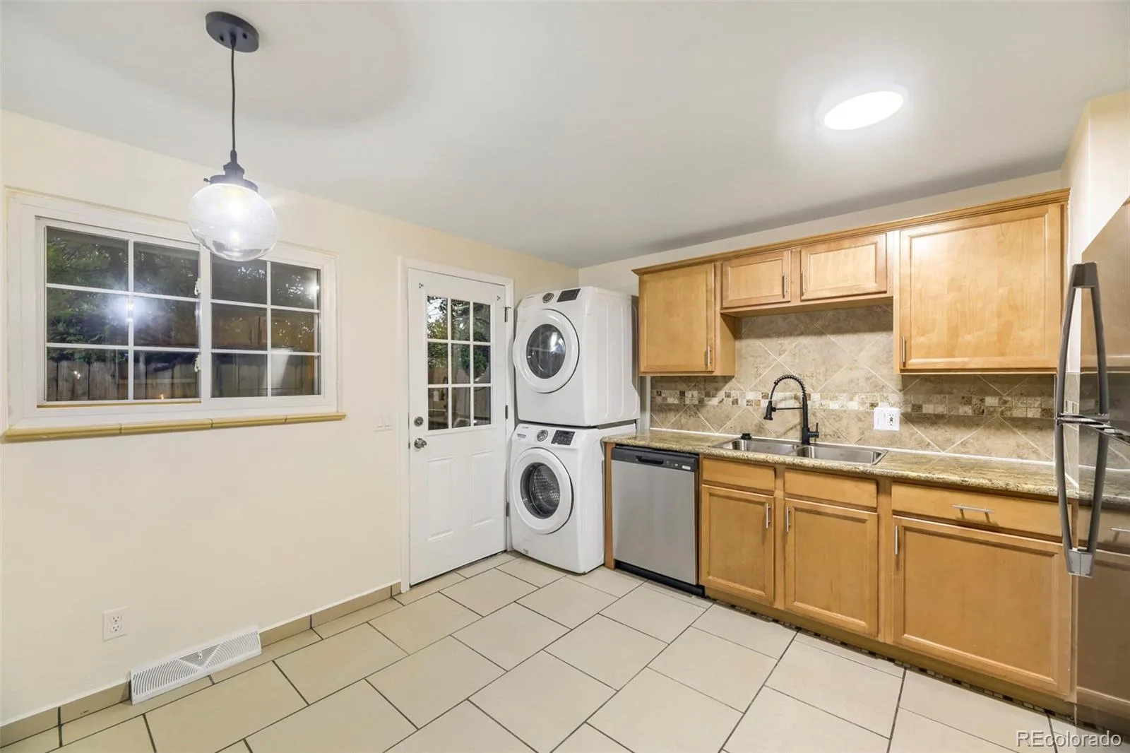 907 Newton Street Denver CO 80204 | MLS #REC5018732 08212026005209 1600 14