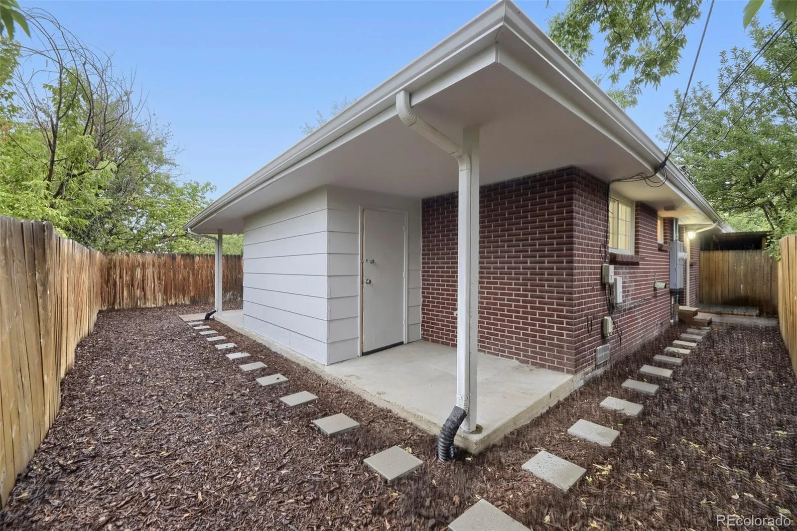 907 Newton Street Denver CO 80204 | MLS #REC5018732 08212026005209 1600 26