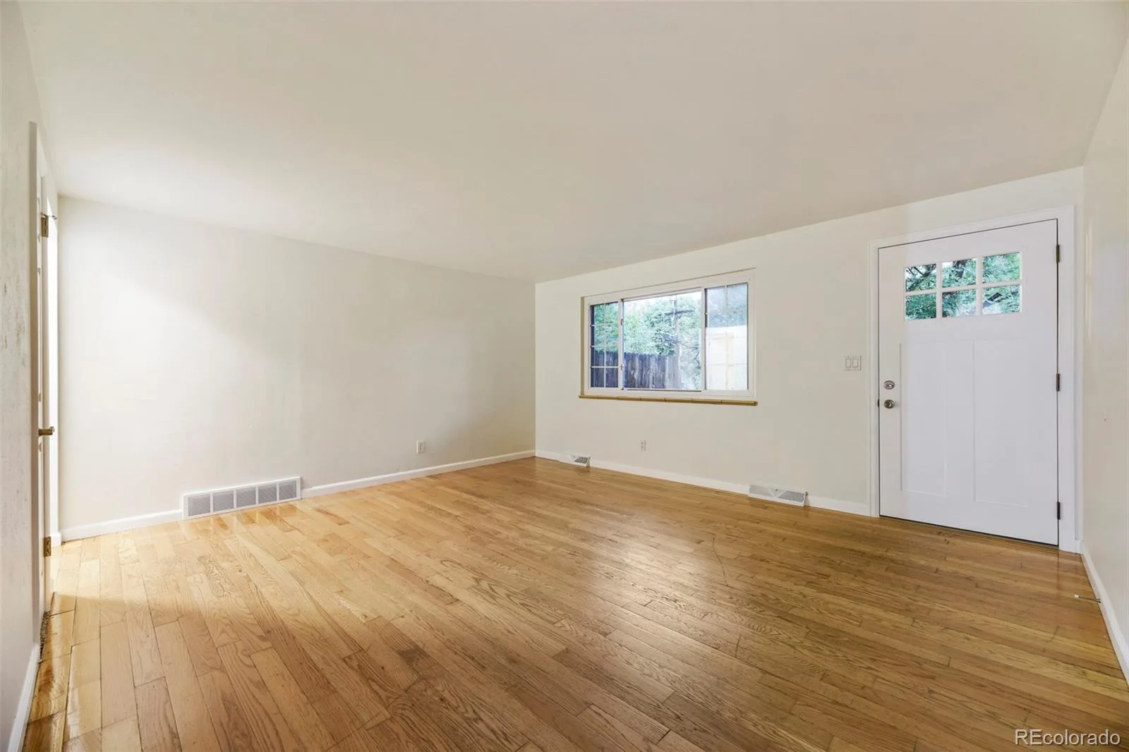 907 Newton Street Denver CO 80204 | MLS #REC5018732 08212026005209 1600 3